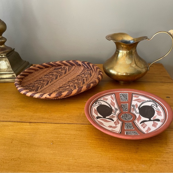 Terracotta hand painted boho plate from Venezuela - Picture 7 of 10